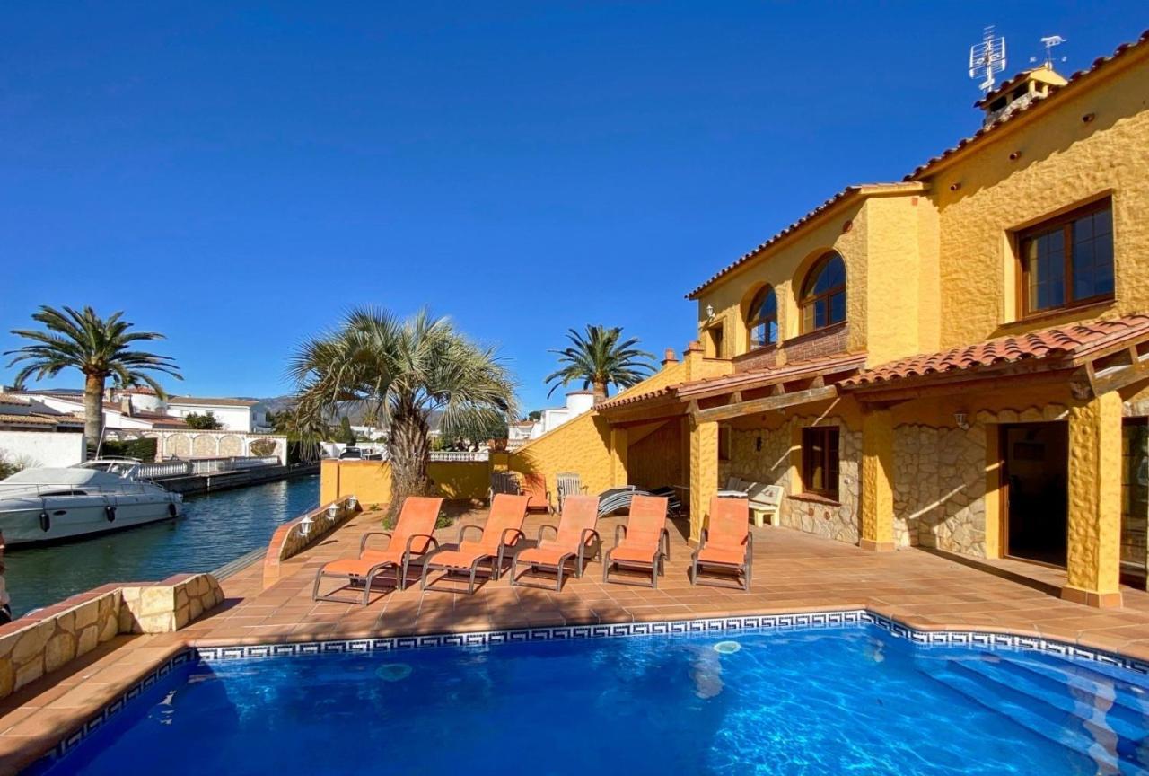 Ampuriahome Villa Hosting 15, Pool & Mooring Empuriabrava Exterior foto