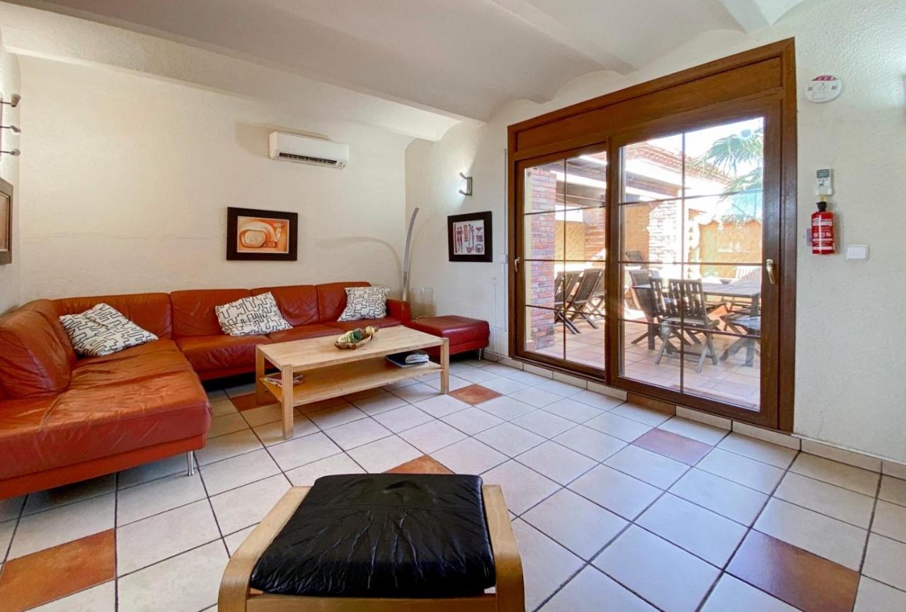 Ampuriahome Villa Hosting 15, Pool & Mooring Empuriabrava Exterior foto